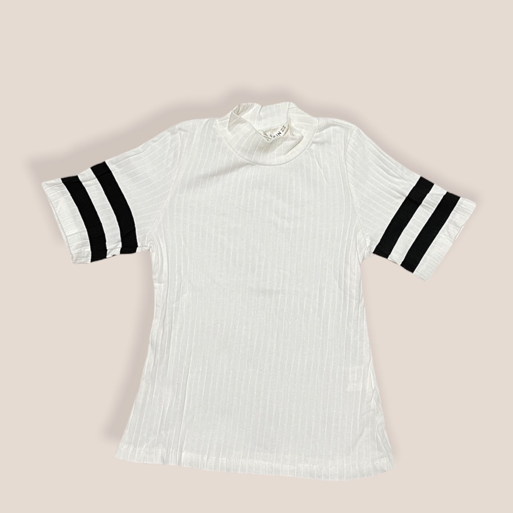 SHEIN Girls Mock-Neck Rib-Knit Tee